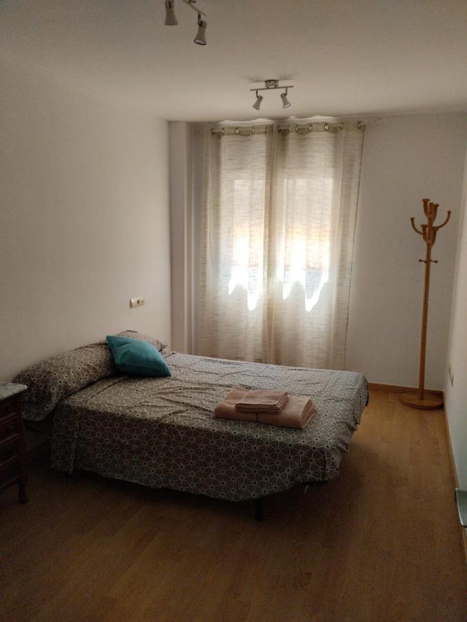 Apartamentos Canana De Vega Flix Exteriör bild